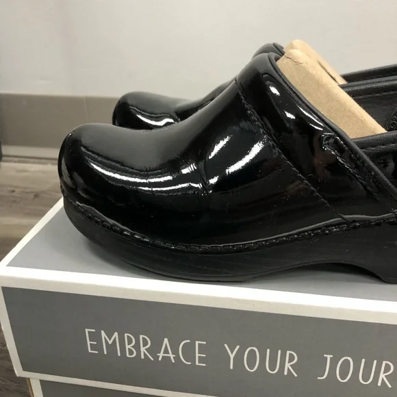 Dansko professional Patent black leather shoes - Picture 10 of 16